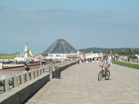  la pyramide de l'aqualud